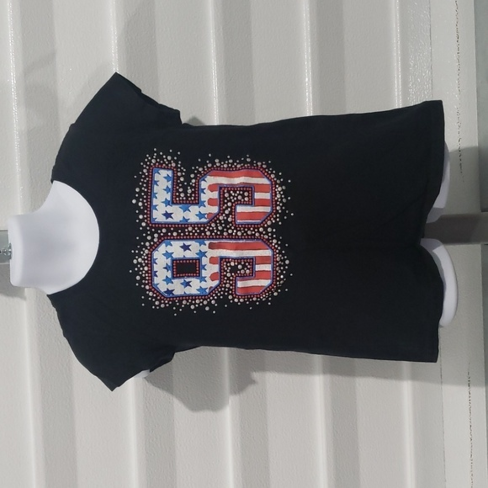 Hanes t shirt size small